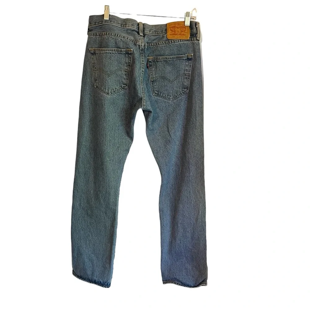 Levi's 501's Vintage Button Fly Straight Leg Medium Wash Jeans Size 33X30 - Picture 2 of 13